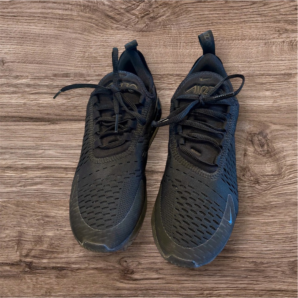 Women’s size 8.5 Nike Air Max 270.